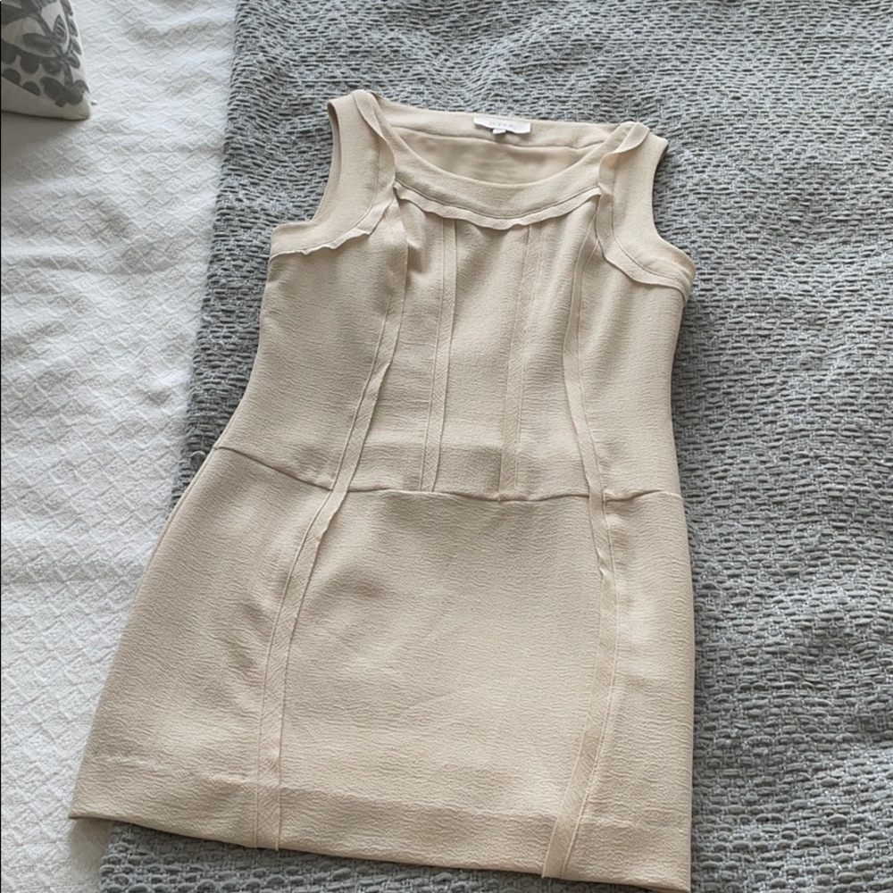 Jaye.e dress
